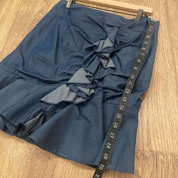 Caroline Costas Ruffled Chambray Denim Mini Skirt  Feminine Flirty Workwear M - Picture 11 of 11